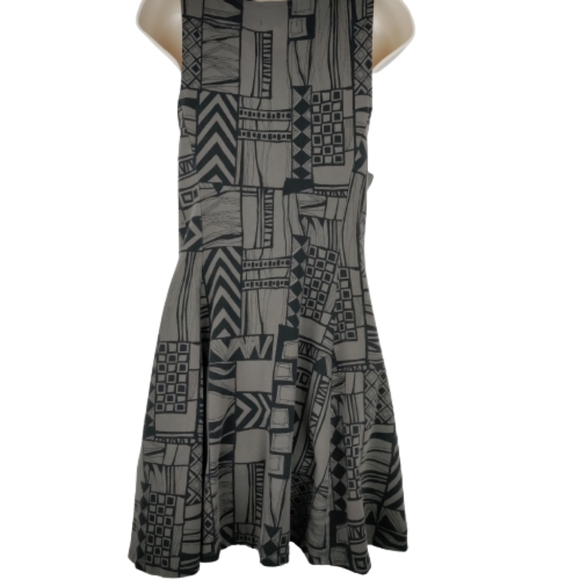 Vans women's geometric pattern skater dress size XL black and gray sleeveless - Picture 6 of 13